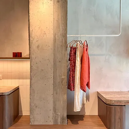 Theros Aparthotel 3*