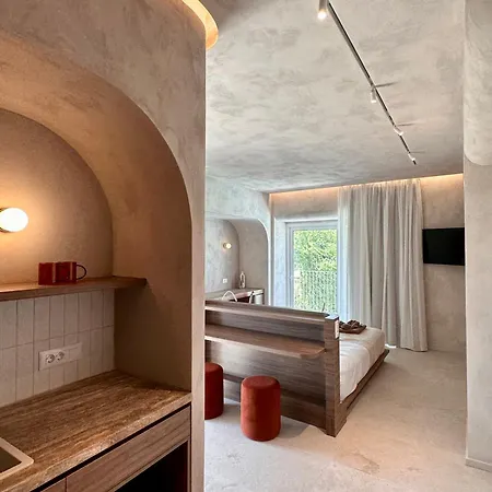 Theros Aparthotel Rethymno